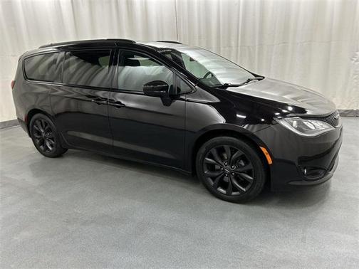 2018 Chrysler Pacifica Touring Plus