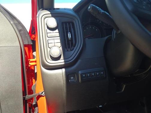 2025 Chevrolet Silverado 3500 WT