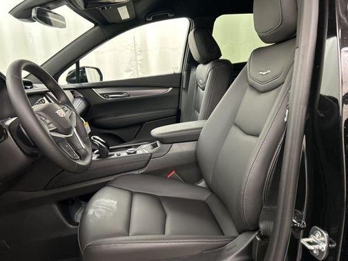 Stellar Black Metallic 2026 Cadillac XT5 Luxury
