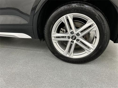 2022 Audi Q5 e 55 S line Premium Plus
