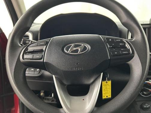 2021 Hyundai VENUE SE