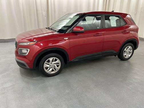 2021 Hyundai VENUE SE