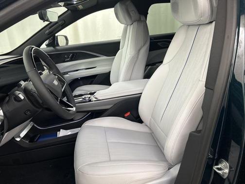 2025 Cadillac LYRIQ Luxury w/1SD