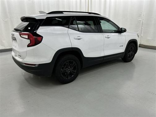 2023 GMC Terrain AWD AT4