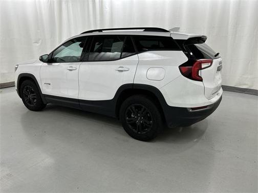 2023 GMC Terrain AWD AT4