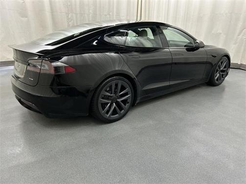 2021 Tesla Model S Plaid