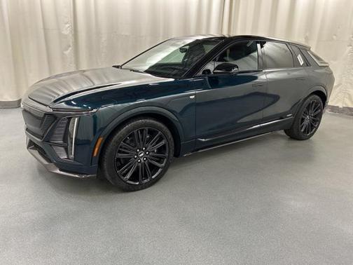 2026 Cadillac LYRIQ V Premium
