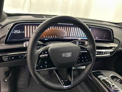 2025 Cadillac LYRIQ Luxury w/1SC