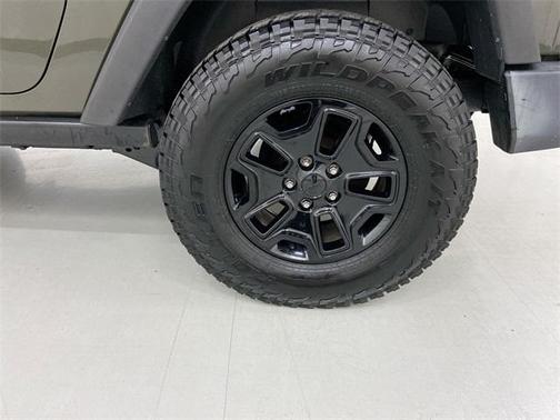 Photo 5 of 19 of 2015 Jeep Wrangler Sport