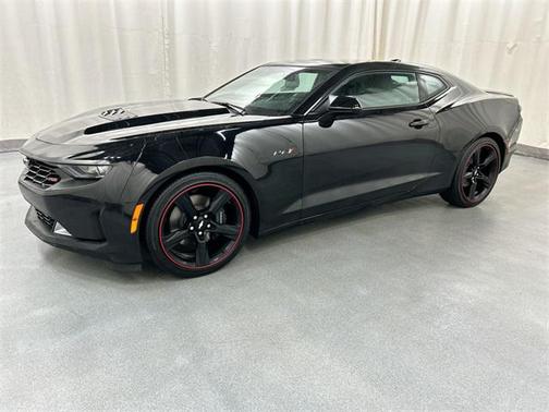 2022 Chevrolet Camaro RWD Coupe LT1