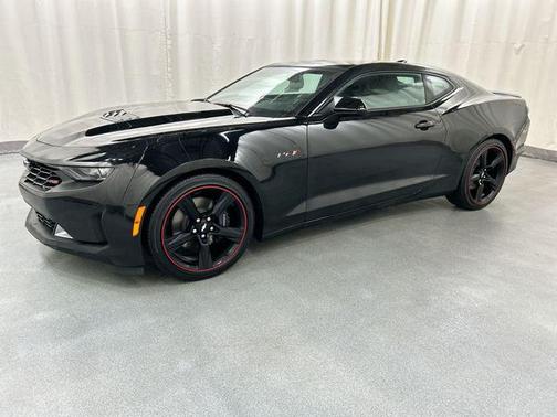 2022 Chevrolet Camaro RWD Coupe LT1