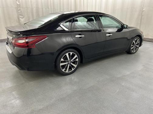 2017 Nissan Altima 2.5 SR