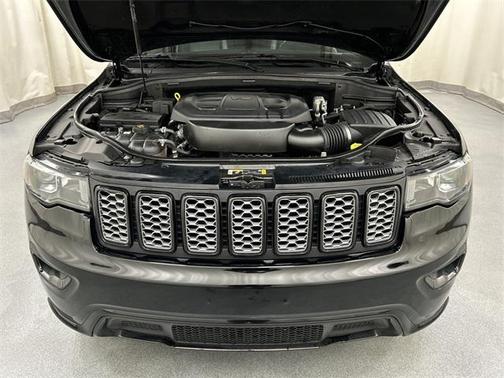 2021 Jeep Grand Cherokee Laredo