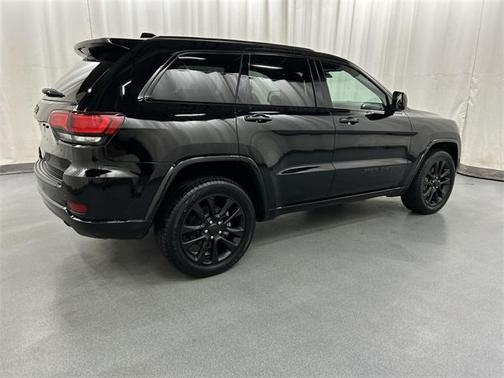 2021 Jeep Grand Cherokee Laredo