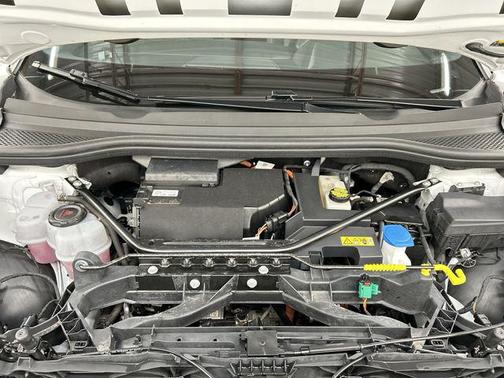 2022 Audi e-tron Premium Plus