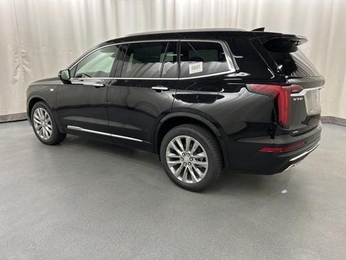 2025 Cadillac XT6 Premium Luxury AWD
