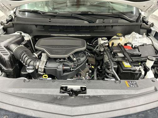 Crystal White Tricoat 2024 Cadillac XT6 Premium Luxury AWD