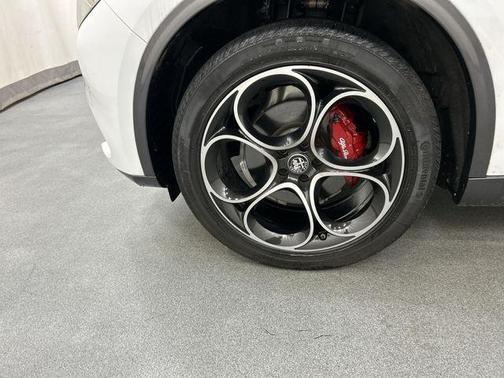 2022 Alfa Romeo Stelvio Ti