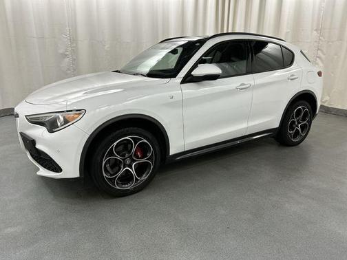 2022 Alfa Romeo Stelvio Ti