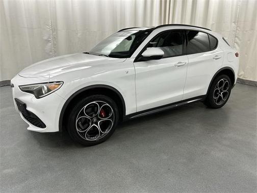 2022 Alfa Romeo Stelvio Ti