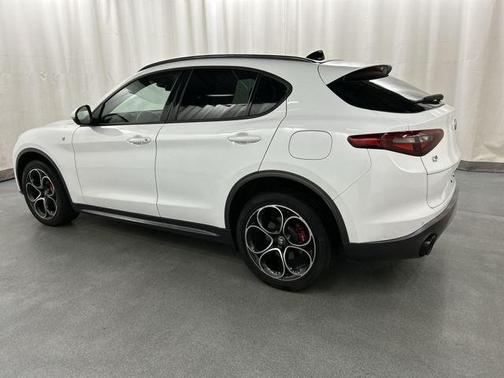 2022 Alfa Romeo Stelvio Ti