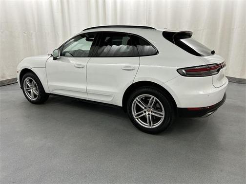 2021 Porsche Macan Base