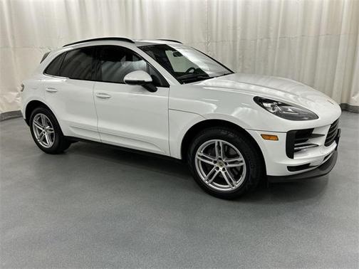 2021 Porsche Macan Base