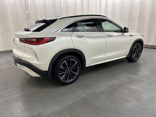 Majestic White 2023 INFINITI QX55 ESSENTIAL