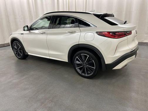 Majestic White 2023 INFINITI QX55 ESSENTIAL