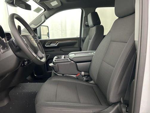 Summit White 2026 Chevrolet Silverado 3500 LT
