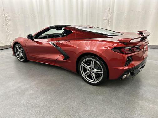 Red Mist Metallic Tintcoat 2026 Chevrolet Corvette Stingray w/1LT