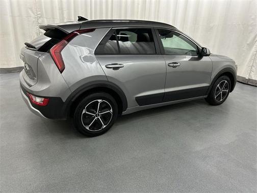 2023 Kia Niro EX