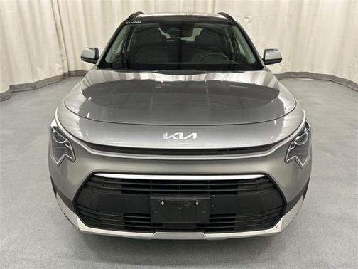 2023 Kia Niro EX