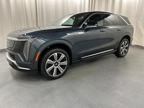 2025 Cadillac Escalade IQ Luxury 2