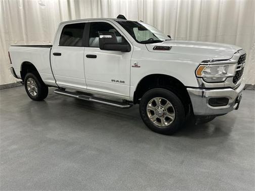 2023 RAM 2500 Big Horn Crew Cab 4x4 6'4' Box