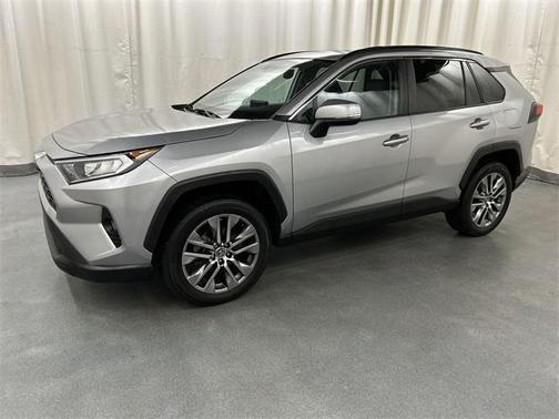 2020 Toyota RAV4 XLE Premium