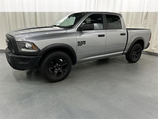 2024 RAM 1500 Classic Warlock Crew Cab 4x2 5'7' Box