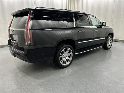 2017 Cadillac Escalade ESV Premium Luxury