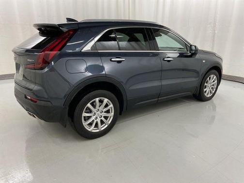Shadow Metallic 2021 Cadillac XT4 Luxury