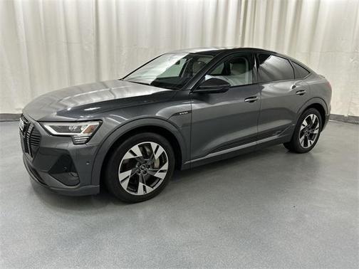 2022 Audi e-tron Sportback S line Premium