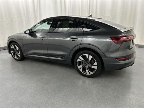 2022 Audi e-tron Sportback S line Premium
