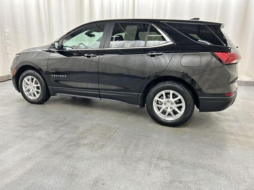 Mosaic Black Metallic 2024 Chevrolet Equinox 1LT