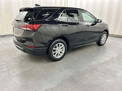 Mosaic Black Metallic 2024 Chevrolet Equinox 1LT