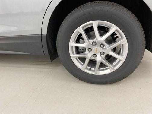 Sterling Gray Metallic 2023 Chevrolet Equinox LS