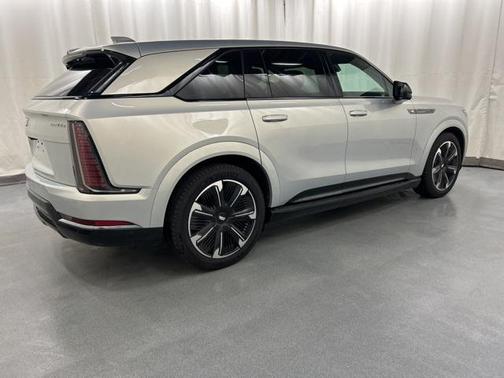 2025 Cadillac Escalade IQ Sport 2