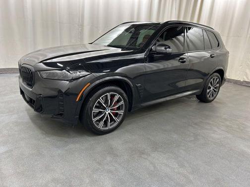 Black Sapphire Metallic 2025 BMW X5 xDrive40i