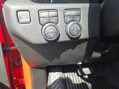 2025 Chevrolet Silverado 3500 LT
