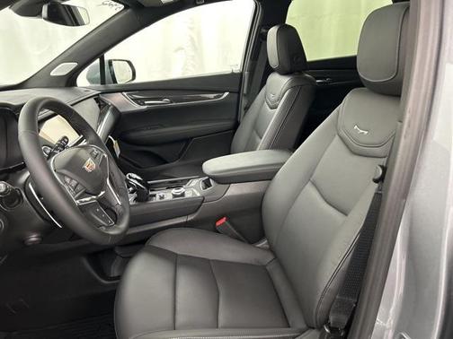 2025 Cadillac XT5 Sport