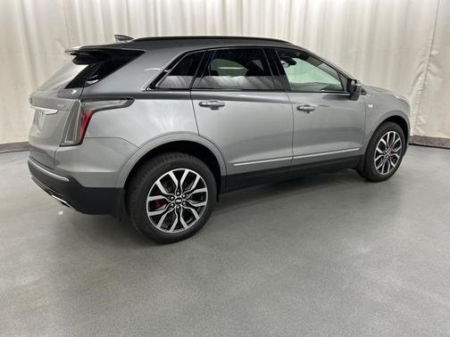 2025 Cadillac XT5 Sport