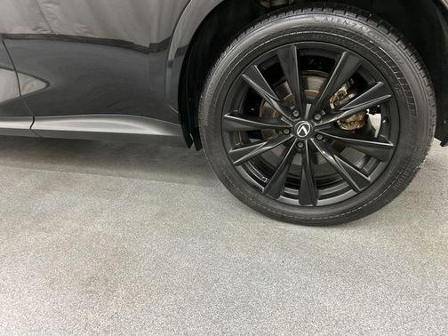 2024 Lexus NX 450h+ F SPORT Handling